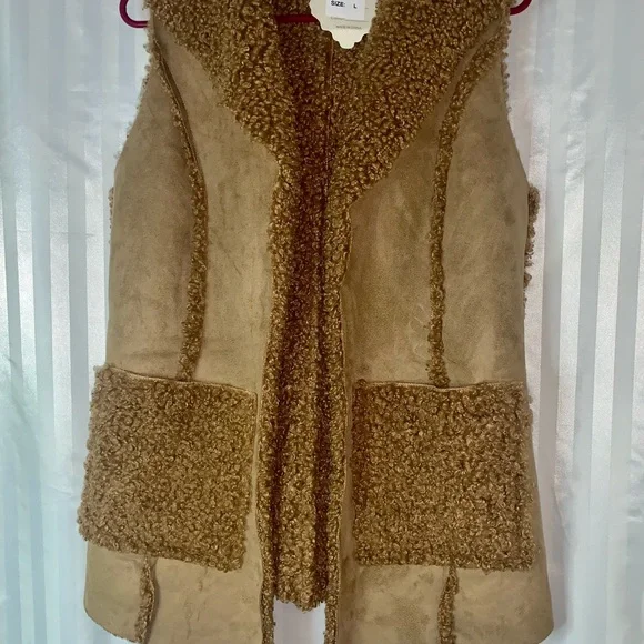 chaleco calientito,color café ,nuevo,Sz L ,$50 - Picture 8 of 11